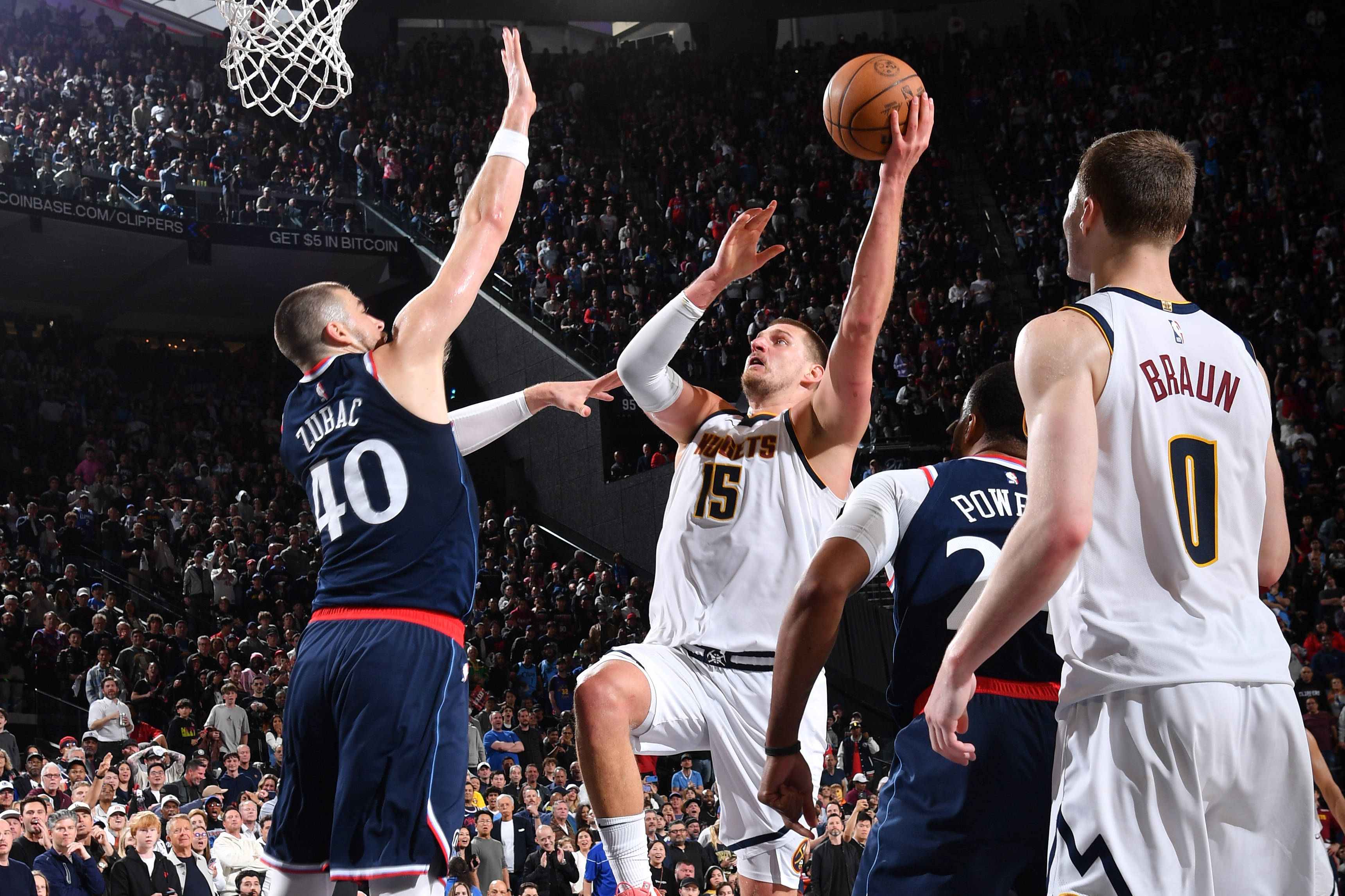 休斯敦火箭迎NBA季后赛关键赛奥兰多魔术今晨防线松动，阿扎伦卡与50激战篮网分钟看傻球迷